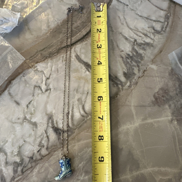 Vintage Lt Blue COUNTRY WESTERN Flower Rhinestone COWBOY BOOT Necklace SilverTne - Picture 2 of 7